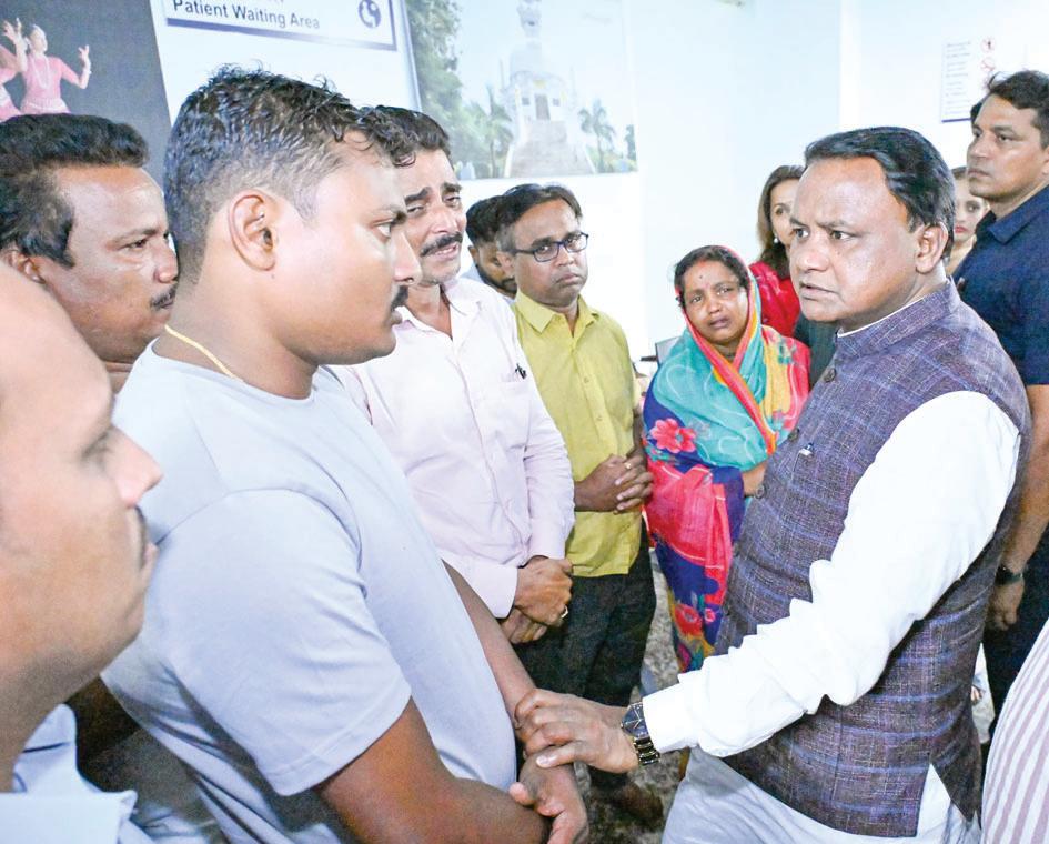 College student self immolation: Student battles for life with 95 per cent burns, CM visits hospital