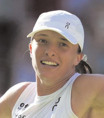 Swiatek wins Wimbledon after a difficult year that included a doping case and a title drought