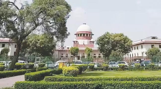 SC says no interim stay on draft electoral roll, asks EC to accept Aadhaar, voter ID