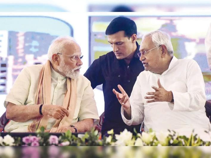 PM lauds Nitish govt, says 'some trying to steal’ Karpoori Thakur's Jan Nayak honour