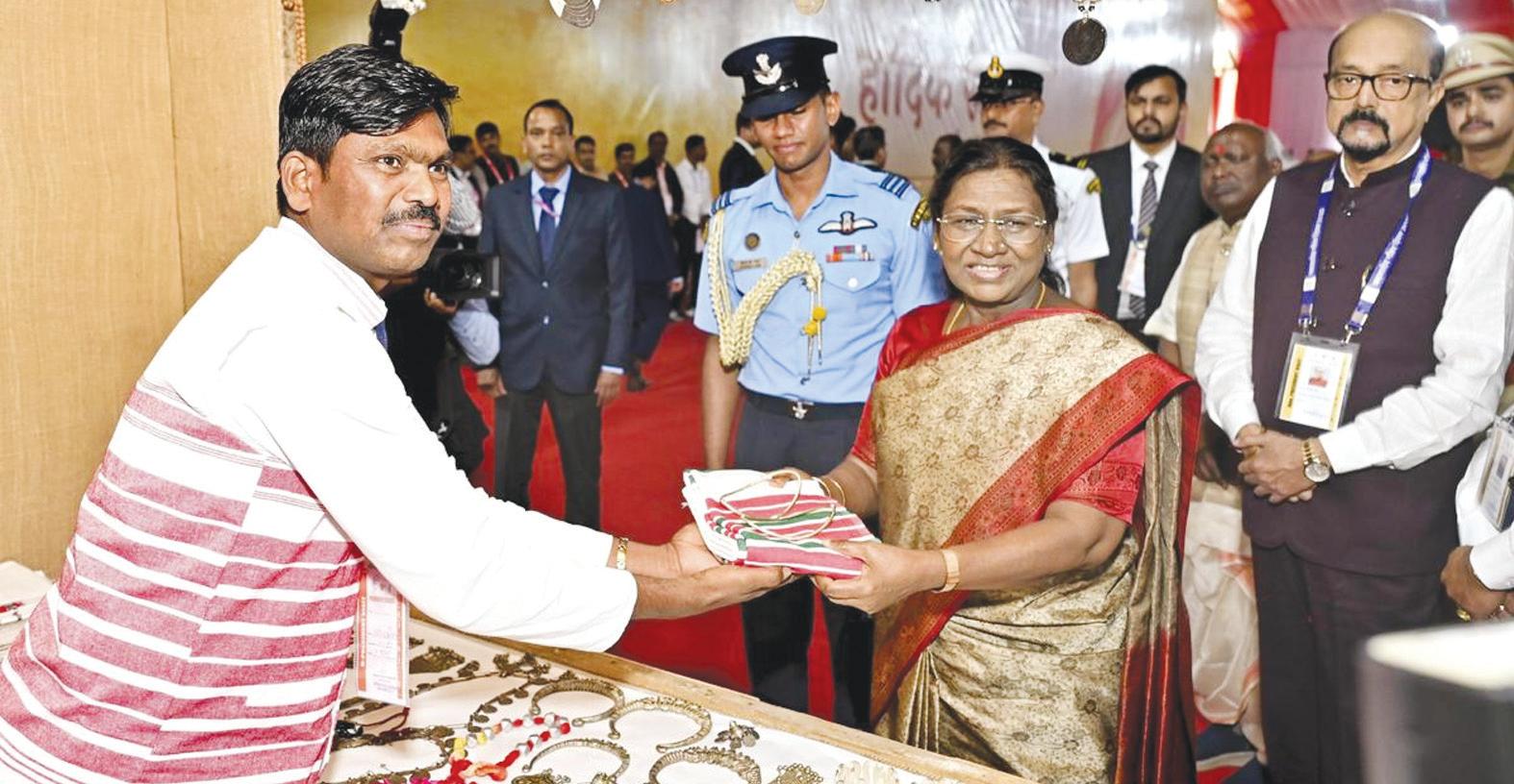 Naxals quitting path of violence, joining mainstream: Prez Murmu