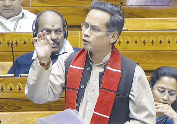 Congress: Modi tried to 'rewrite history' in Vande Mataram issue