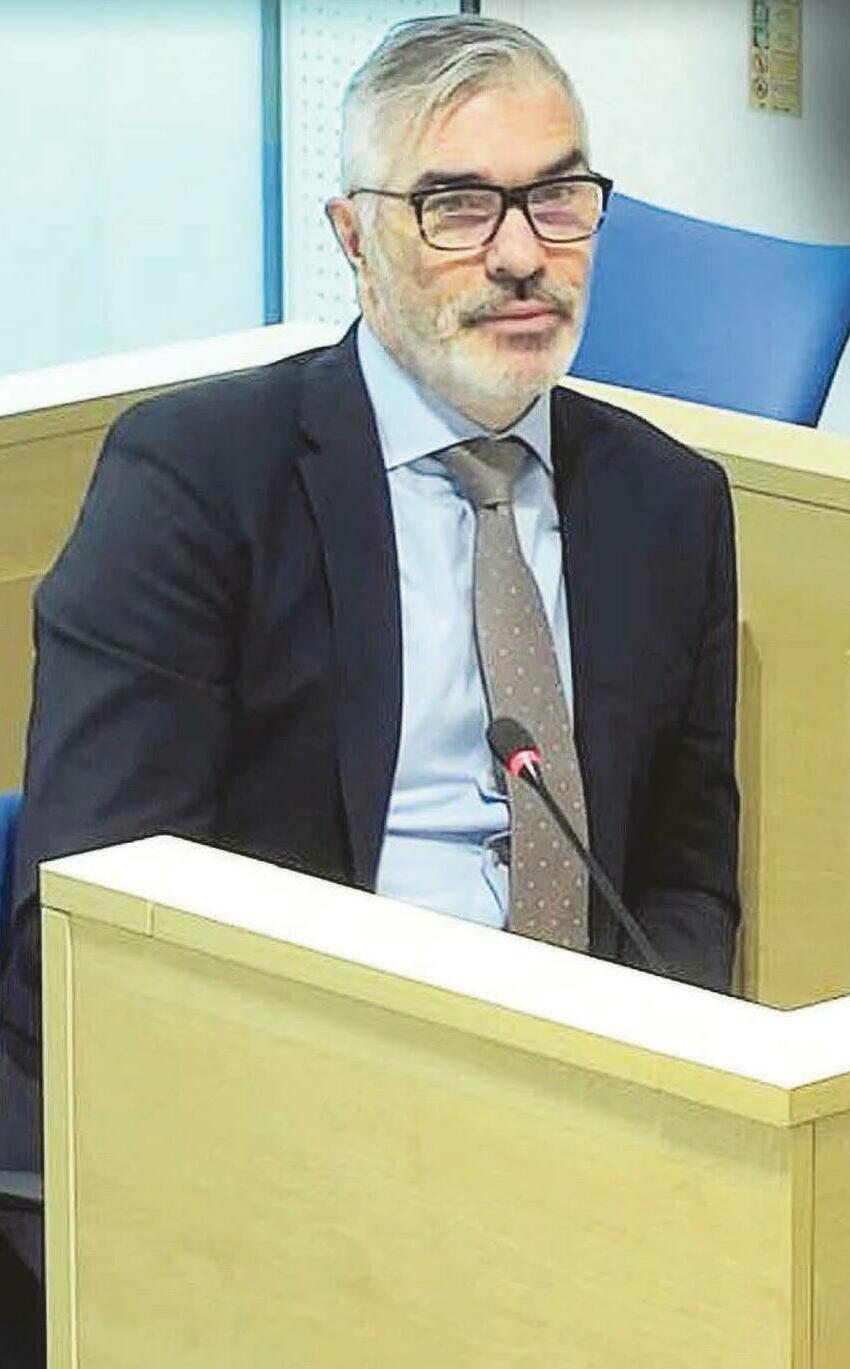 Top cop whose team failed to flag Southport killer bungled probe into notorious paedo