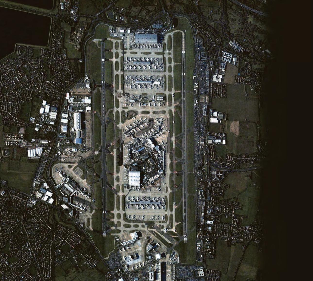 Heathrow runway plans to be submitted this summer