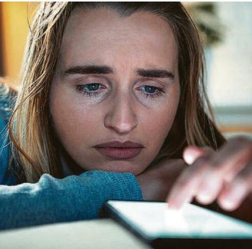 Ex broke my heart but says he could help me move on