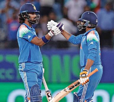 INDIA RULE AUSSIES TO REACH FINAL