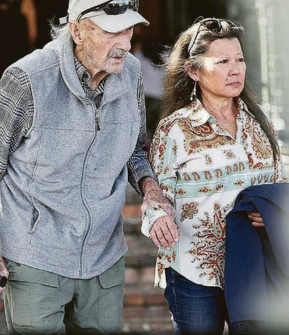 Doc: Hackman wife called me day after police say she died