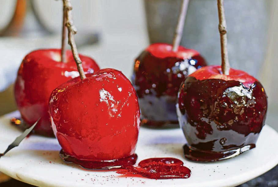 Halloween toffee apples