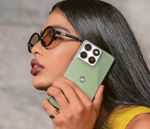 Hello Moto... slim offering has Edge