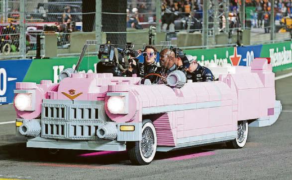 MCLAREN LOSE BIG IN SIN CITY