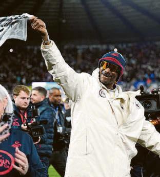 Snoop's Swan of the boys
