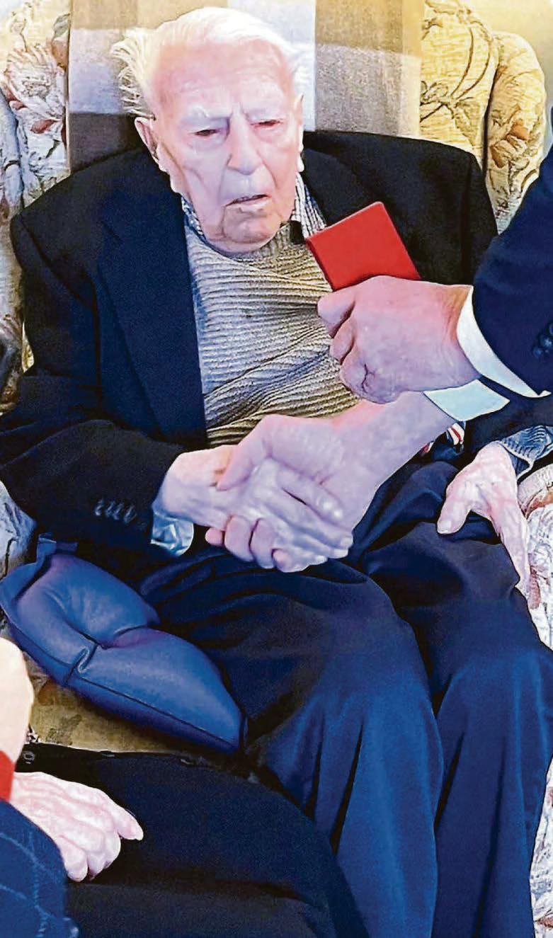 D-Day hero gets medal 81 years on