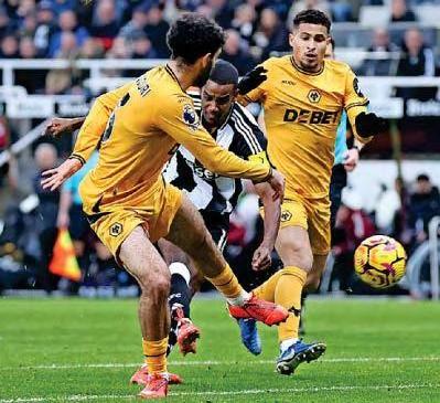 It's Alexander the eight as Isak run has Toon humming