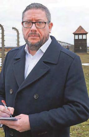 Anne pays tribute to head who fled Nazis