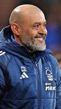 Diver Nuno is a splash on break