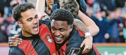 Sinisterra seizes moment to shine