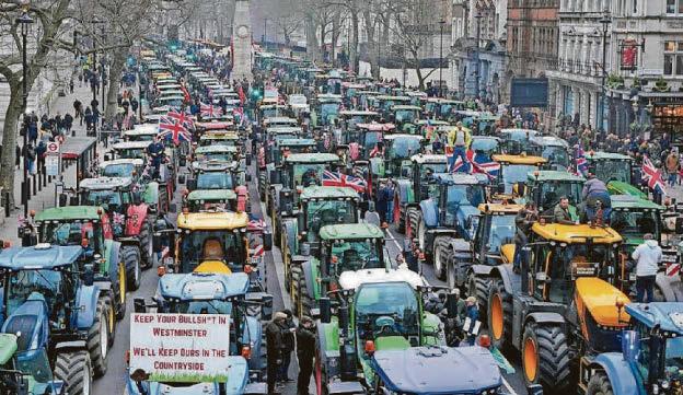 Farmers' pancake rally as police limit tractors