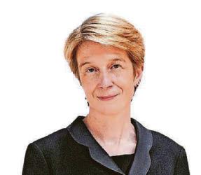 More NHS chiefs go as leadership team is 'halved'