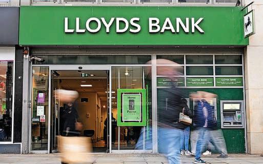 Surprise rise in retail sales as shoppers defy the gloom