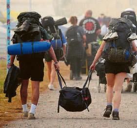 Revellers kiss goodbye to Glasto