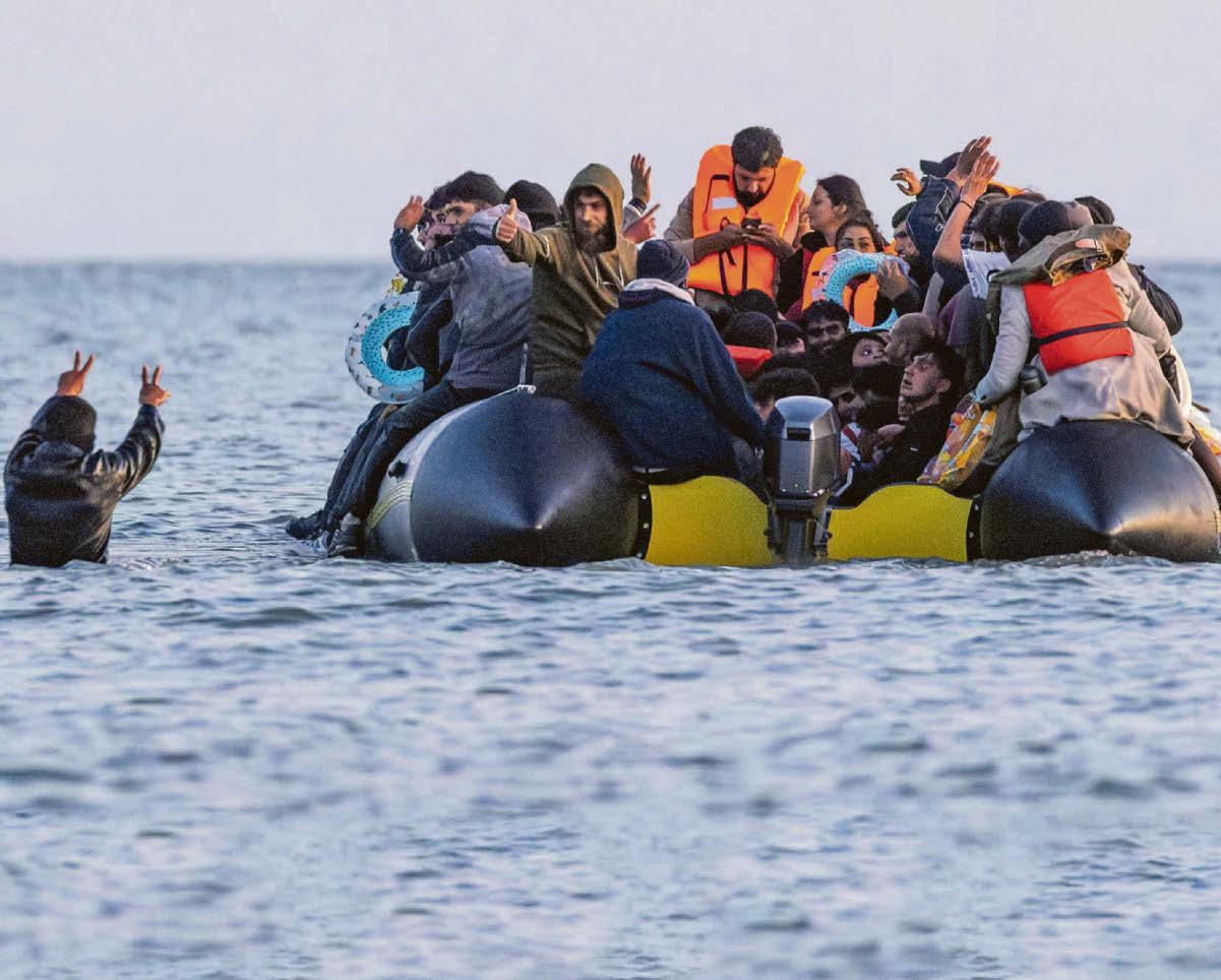 Victory signs mock Starmer's boats pledge