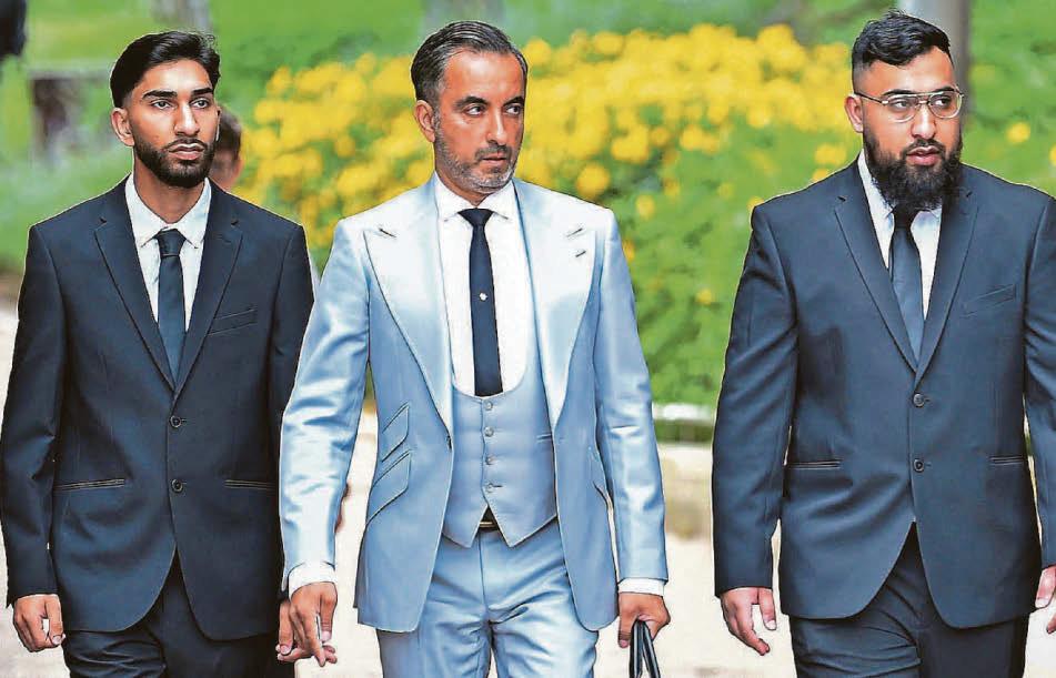 Brothers' 'high level of violence' in attack on police, court told