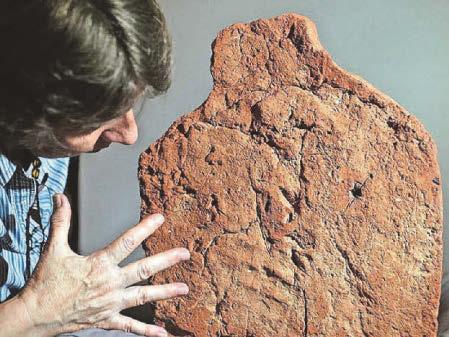 Handprint from ancient Egyptian found