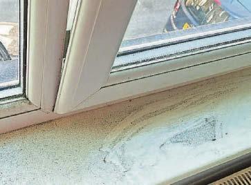 'Toxic town' residents fear they are breathing in deadly asbestos