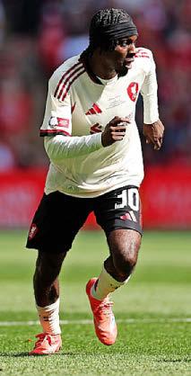 It's all gone wrong at right-back for Slot