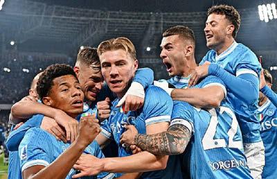 HOJLUND FIRES NAPOLI ON TOP