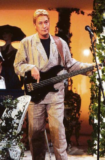 I always sing Driving Home For Christmas when we're stuck in traffic jams!