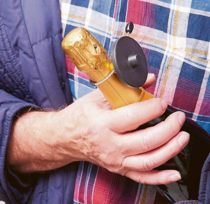 810 cases of shoplifting go unsolved every day