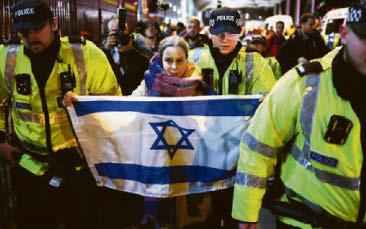'Police knew extremists planned to attack Jewish fans at match'