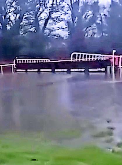 RACING DUBLIN UNDER WATER