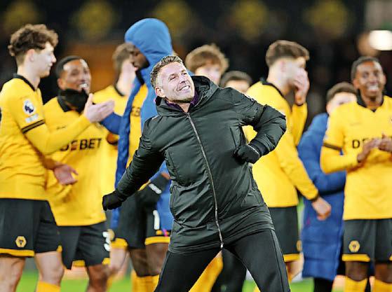 ROB WON'T REGRET ED-ING TO MOLINEUX