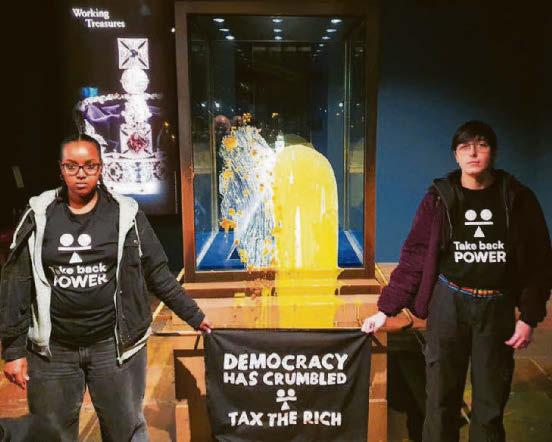 Fifteen arrests for 'Robin Hood' shoplifting plan