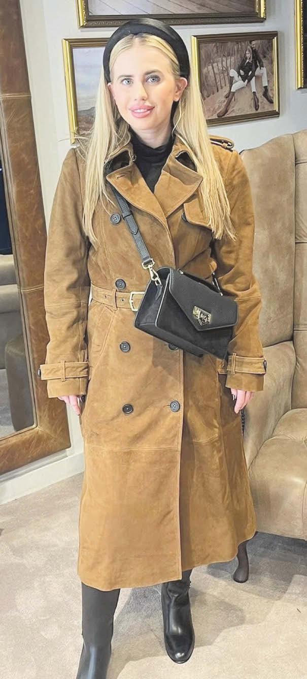 SHOPPING AT ZARA