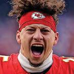 FANS GIVE MAHOMES REF RIDE