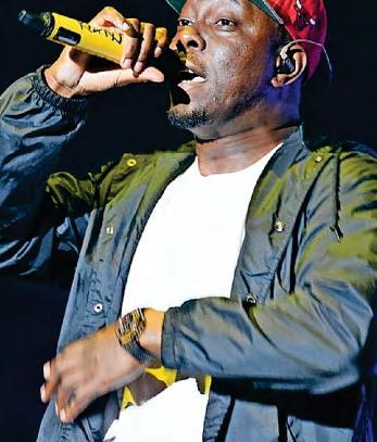 RAP STAR DIZZEE GETS PLASTERED