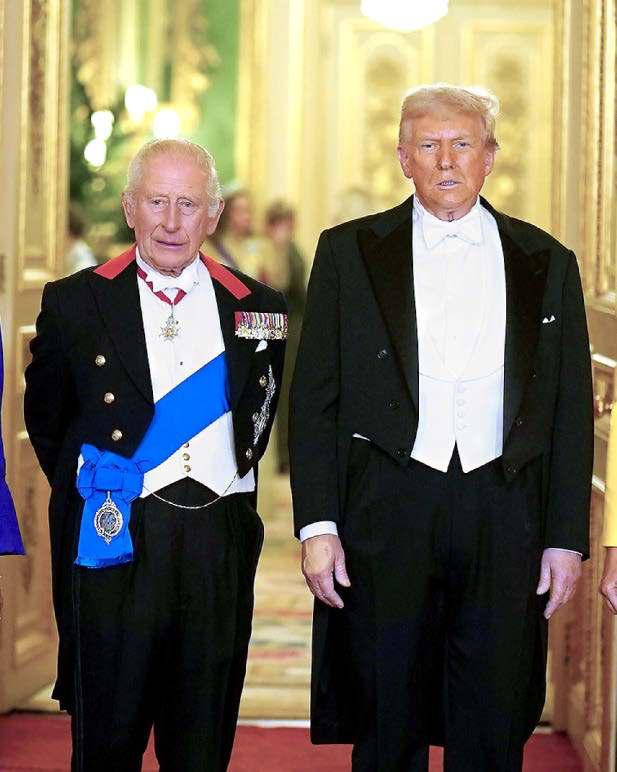 TRUMP GETS RED CARPET