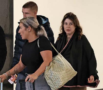 DRUG MULE FLIES HOME FOR BIRTH