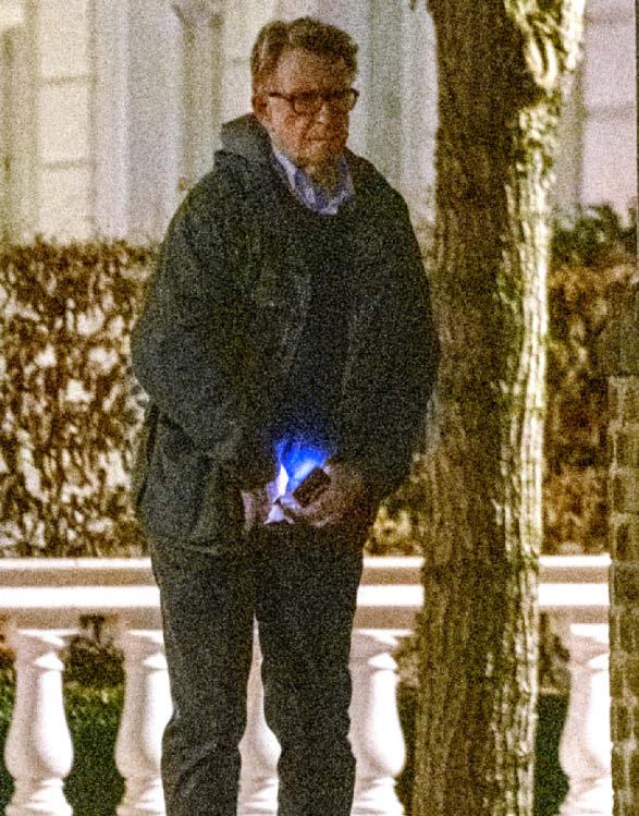 Mandelson 'could be fined' over street tinkle