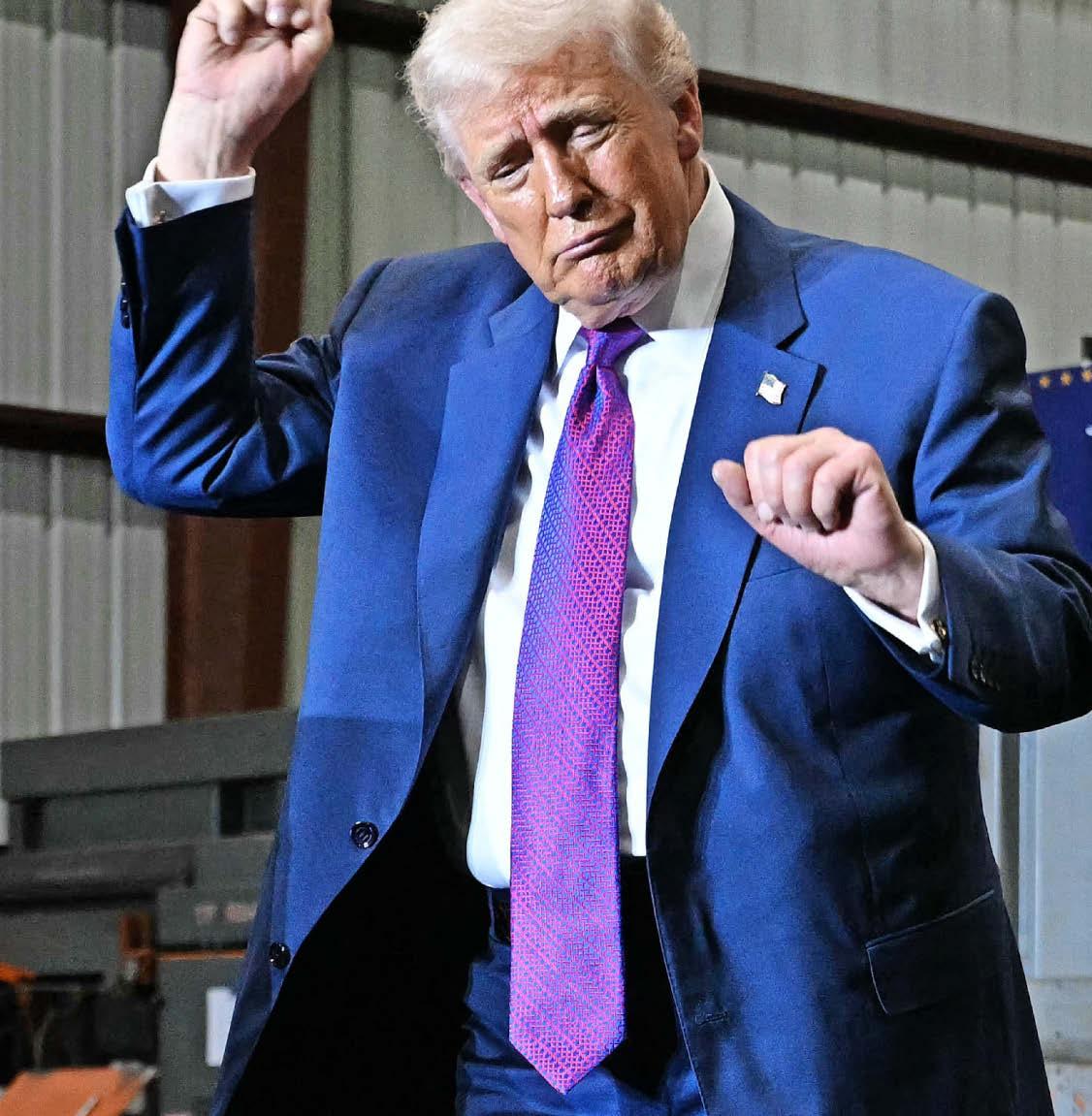 Orange man comes clean about little green men!