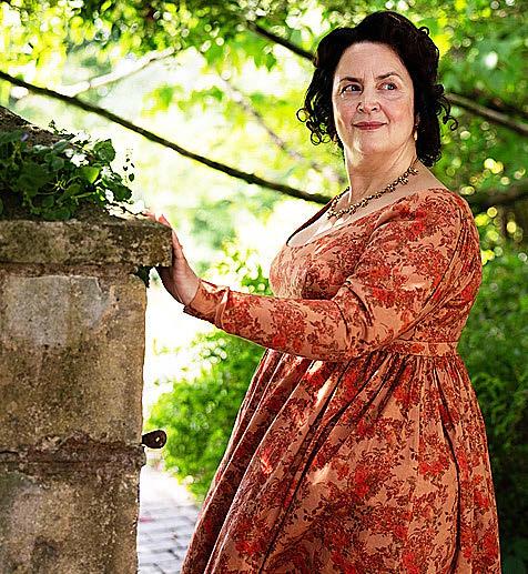 Ruth: My Gavin and racy bust 'HEAVING BOSOM'