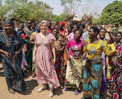 SPREADING JOY - SOPHIE'S WARM AFRICAN WELCOME | OK! UK - celebrity ...