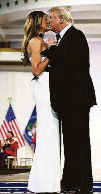 Melania toes line