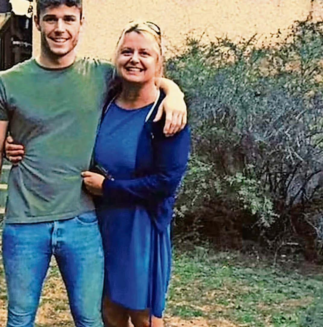 Don't go to stepdad's funeral if you were a friend of our mum