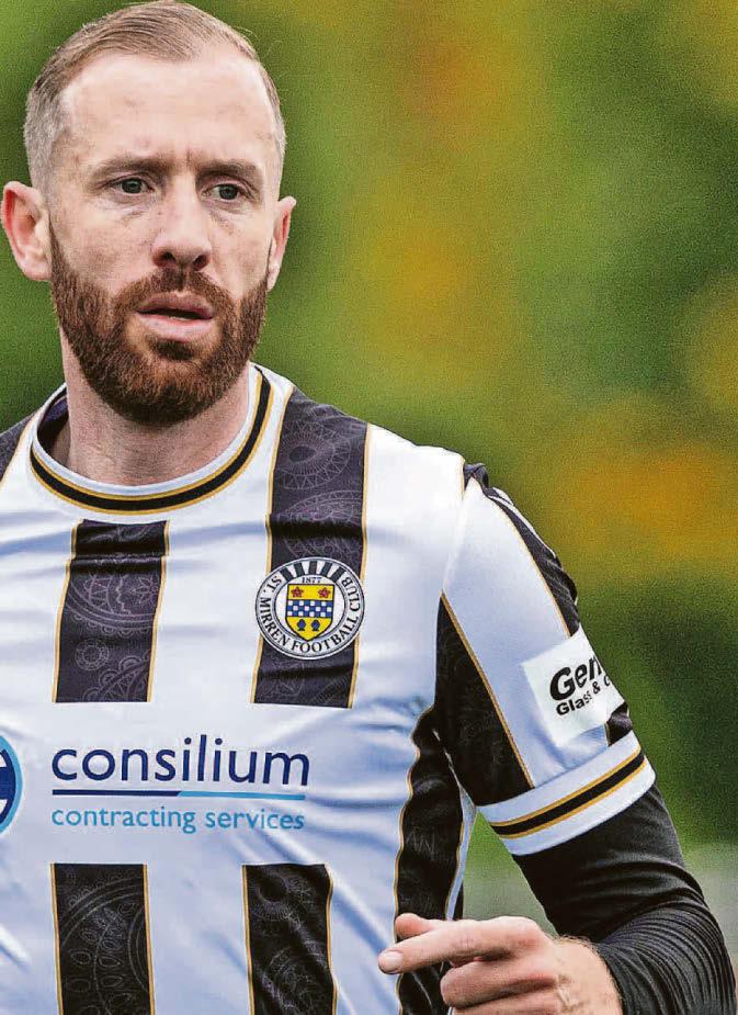 Footballer van Veen abused ex-girlfriend