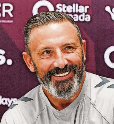DEREK HAILS A KAB