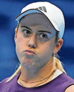 Sonay comes up just short as Svitolina seals semi spot